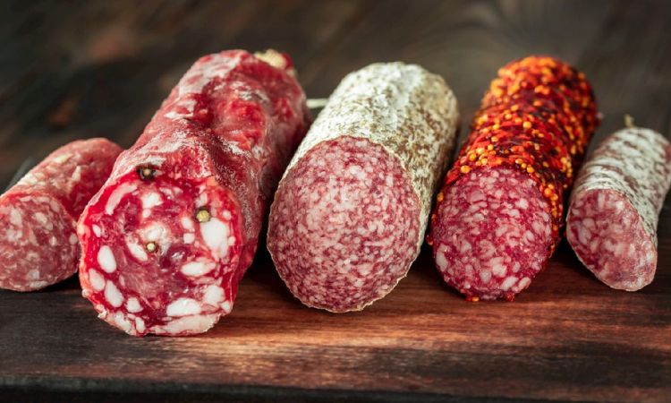 các dòng xúc xích trong set cold cut