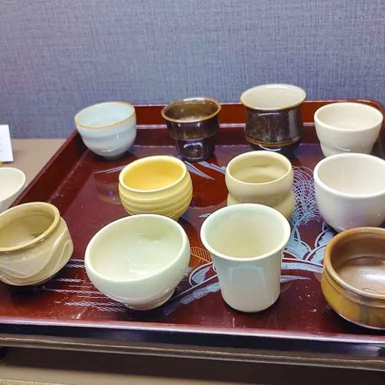 các loại ly uống rượu sake