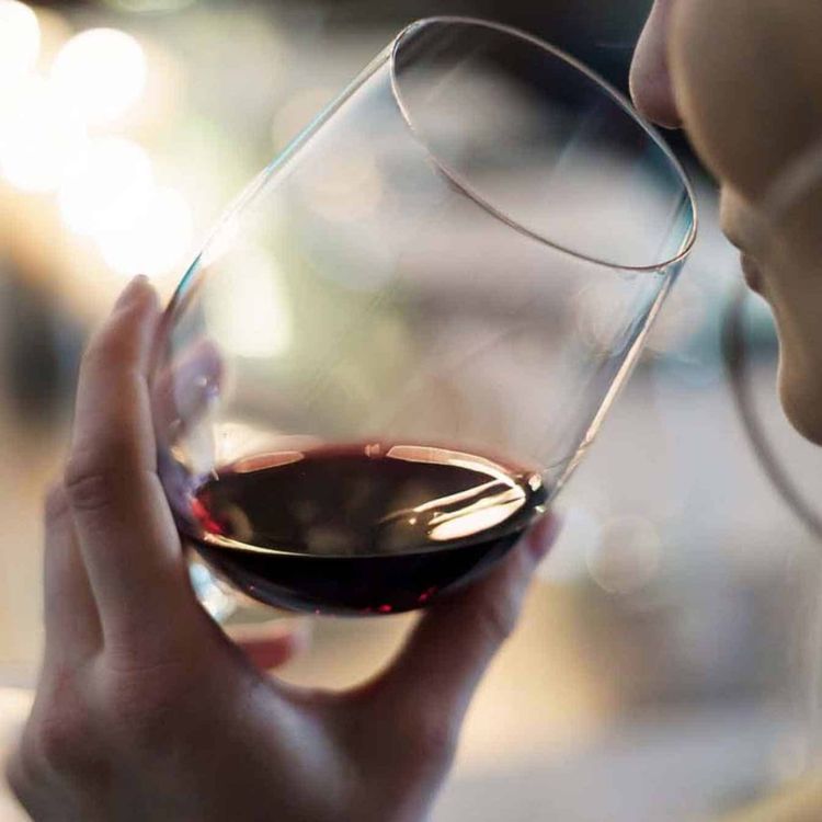 cách nhận biết rượu vang hỏng