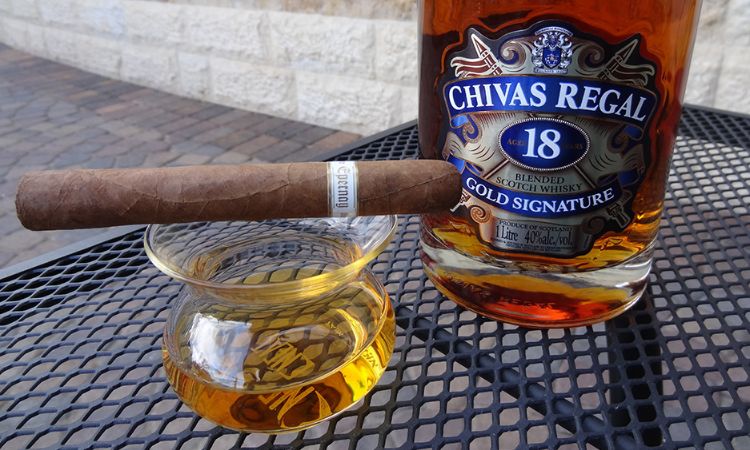 cách uống chivas nguyên chất