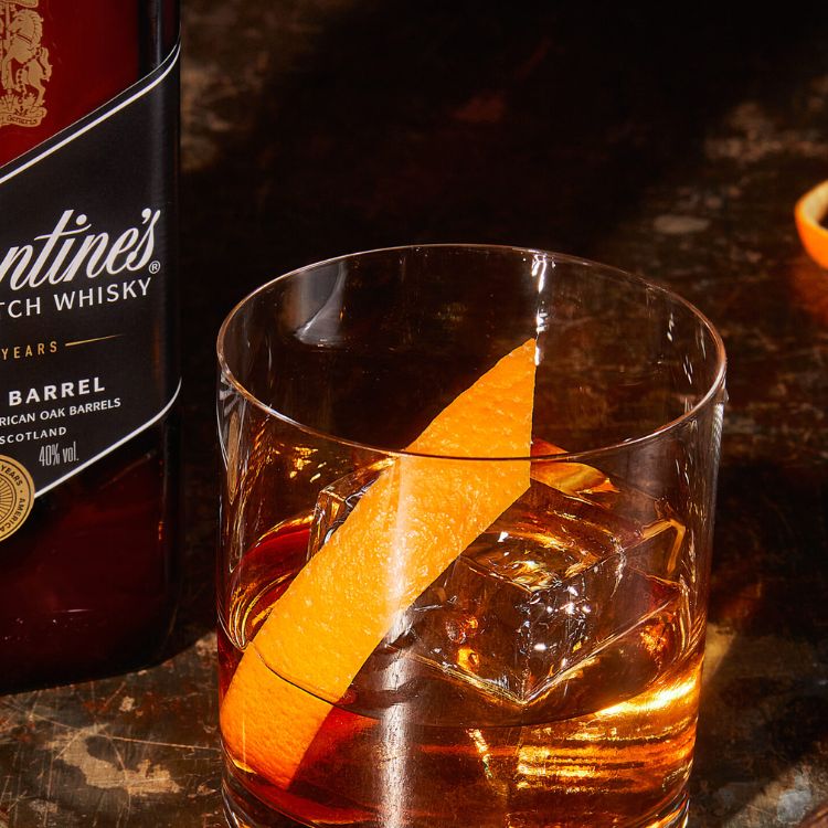 cocktail ballantines old fashioned