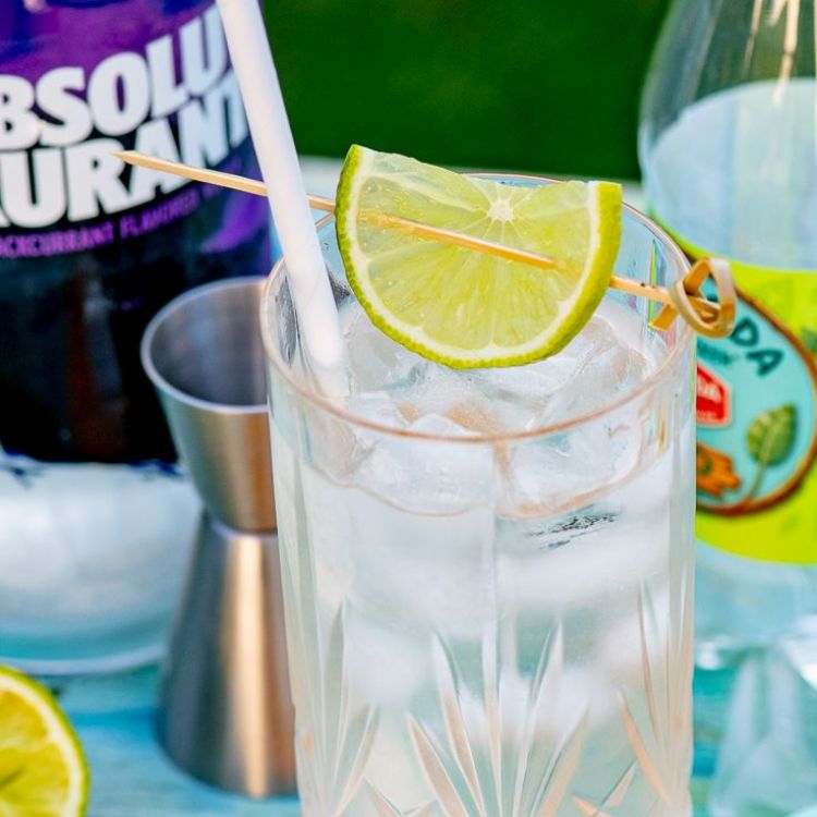 cocktail vodka absolut kurant