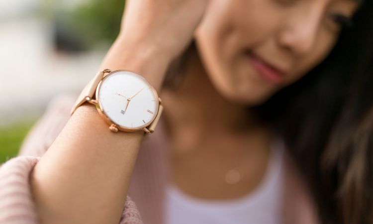 đồng hồ tặng sinh nhật vợ