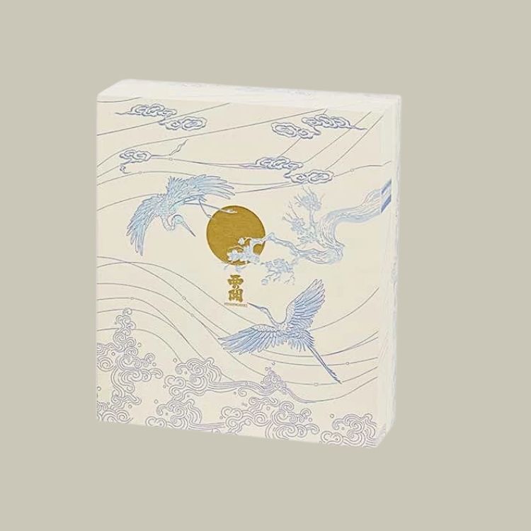 hình ảnh chim hạc trên hộp quà vạn phúc