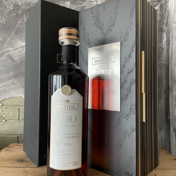 hộp gỗ rượu martell assemblage