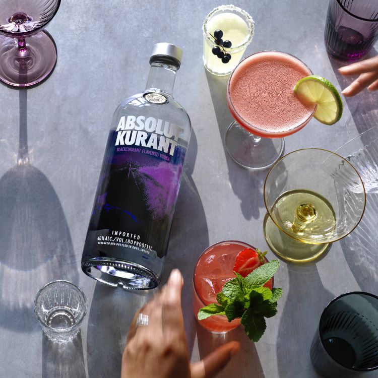 hương vị rượu absolut kurant vodka