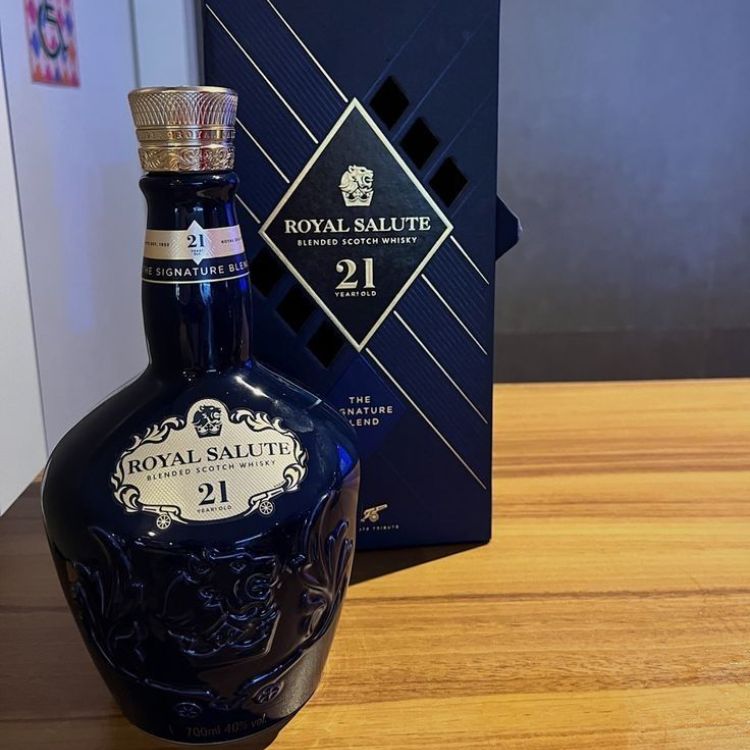 khách hàng feedback royal salute 21