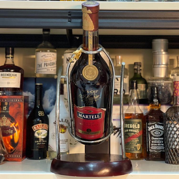 martell vsop 3000ml kèm giá đỡ