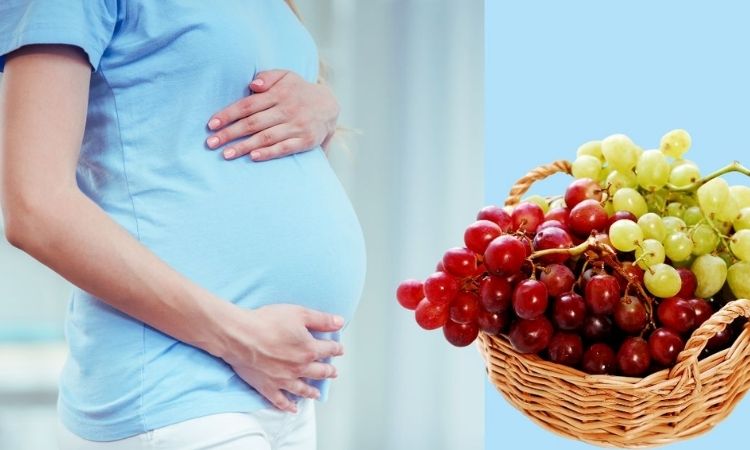 mẹ bầu uống nước ép nho