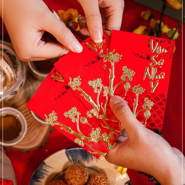 nhận lì xì đầu năm