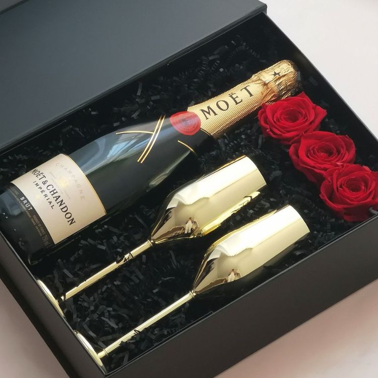 rượu champagne làm quà tặng