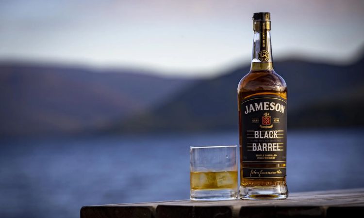 rượu jameson black barrel