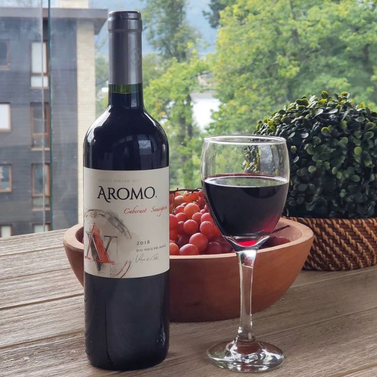 rượu vang đỏ aromo cabernet