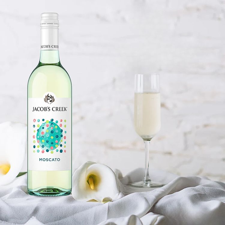 rượu vang trắng moscato