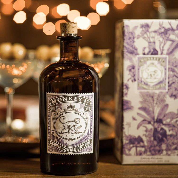 thiết kế chai monkey 47 dry gin