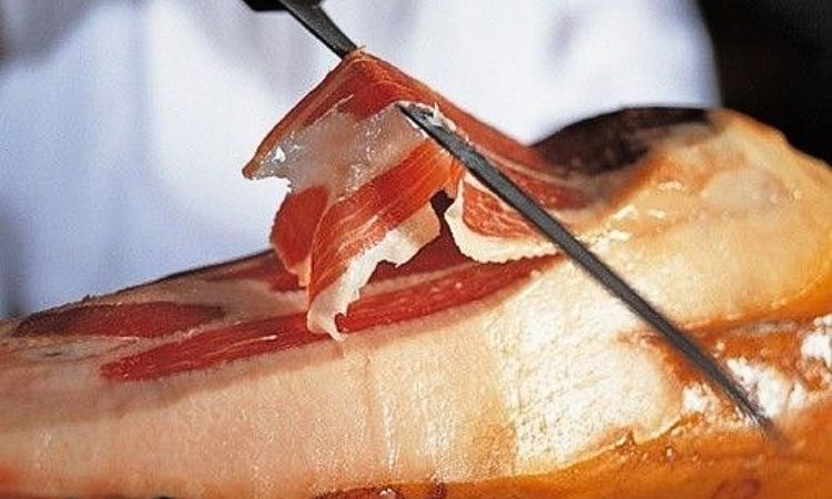 thịt đùi heo muối tây ban nha