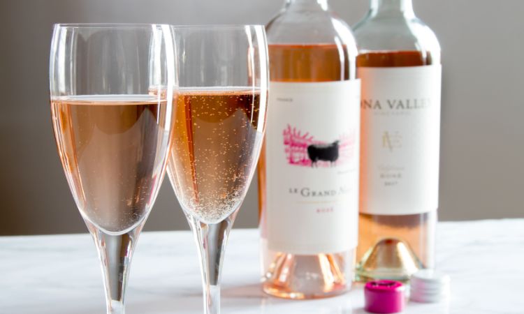 thời gian bảo quản rượu vang hồng