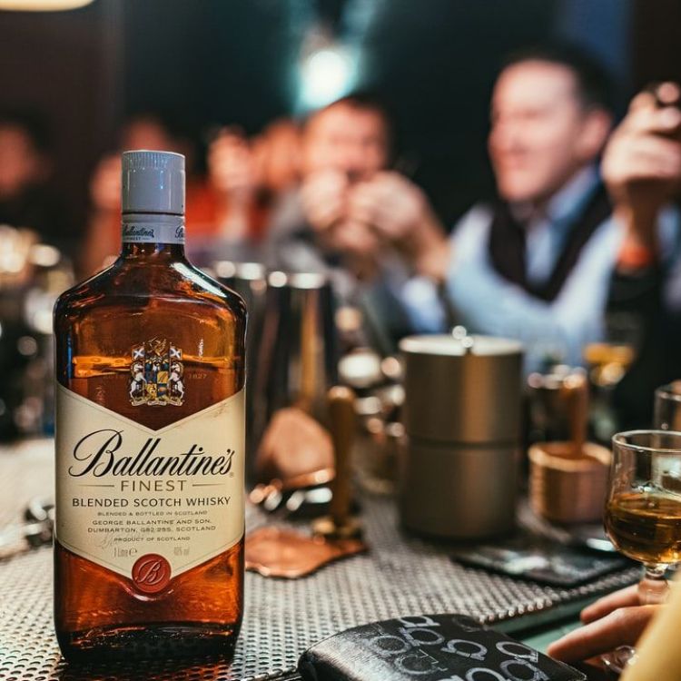 thương hiệu rượu ballantines