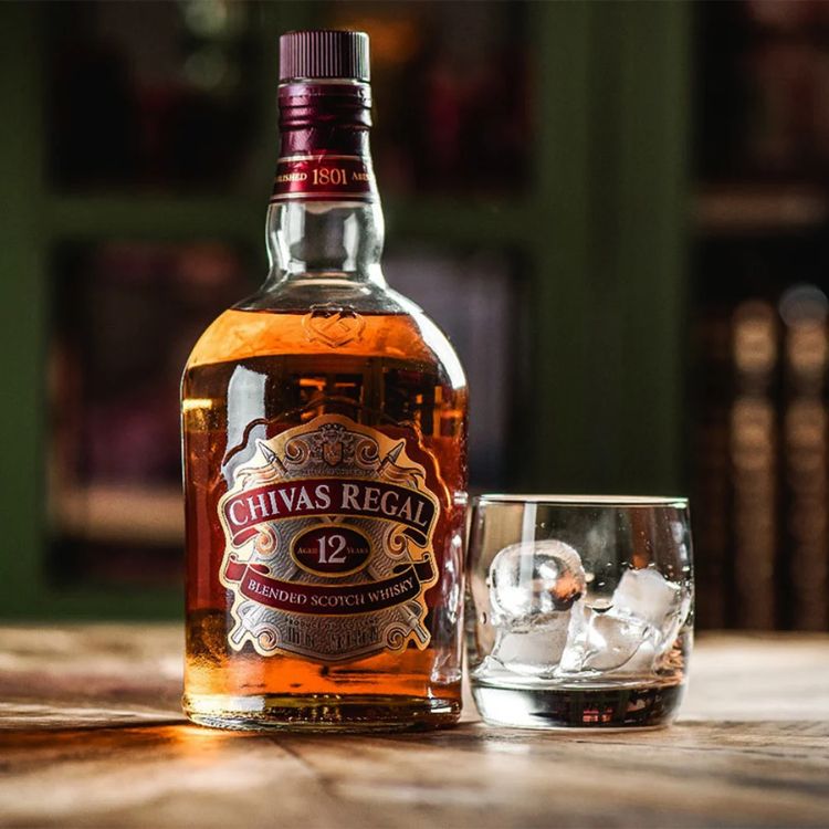 thưởng thức rượu chivas regal 12