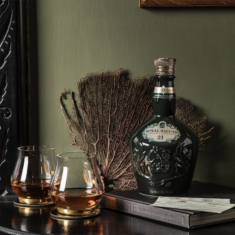 thưởng thức royal salute 21 malts blend