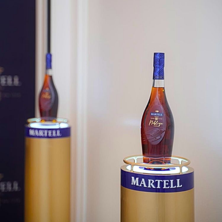 trưng bày martell noblige