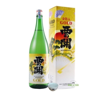 rượu sake vảy vàng 1800ml kèm hộp