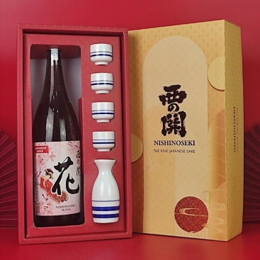 Hộp quà rượu sake Nishinoseki Hana 1800ml