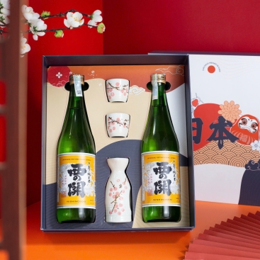 Hộp quà Daruma rượu sake Nishi no Seki Junmai 720ml