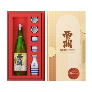 Hộp quà Tết rượu Sake Vảy Vàng 2026